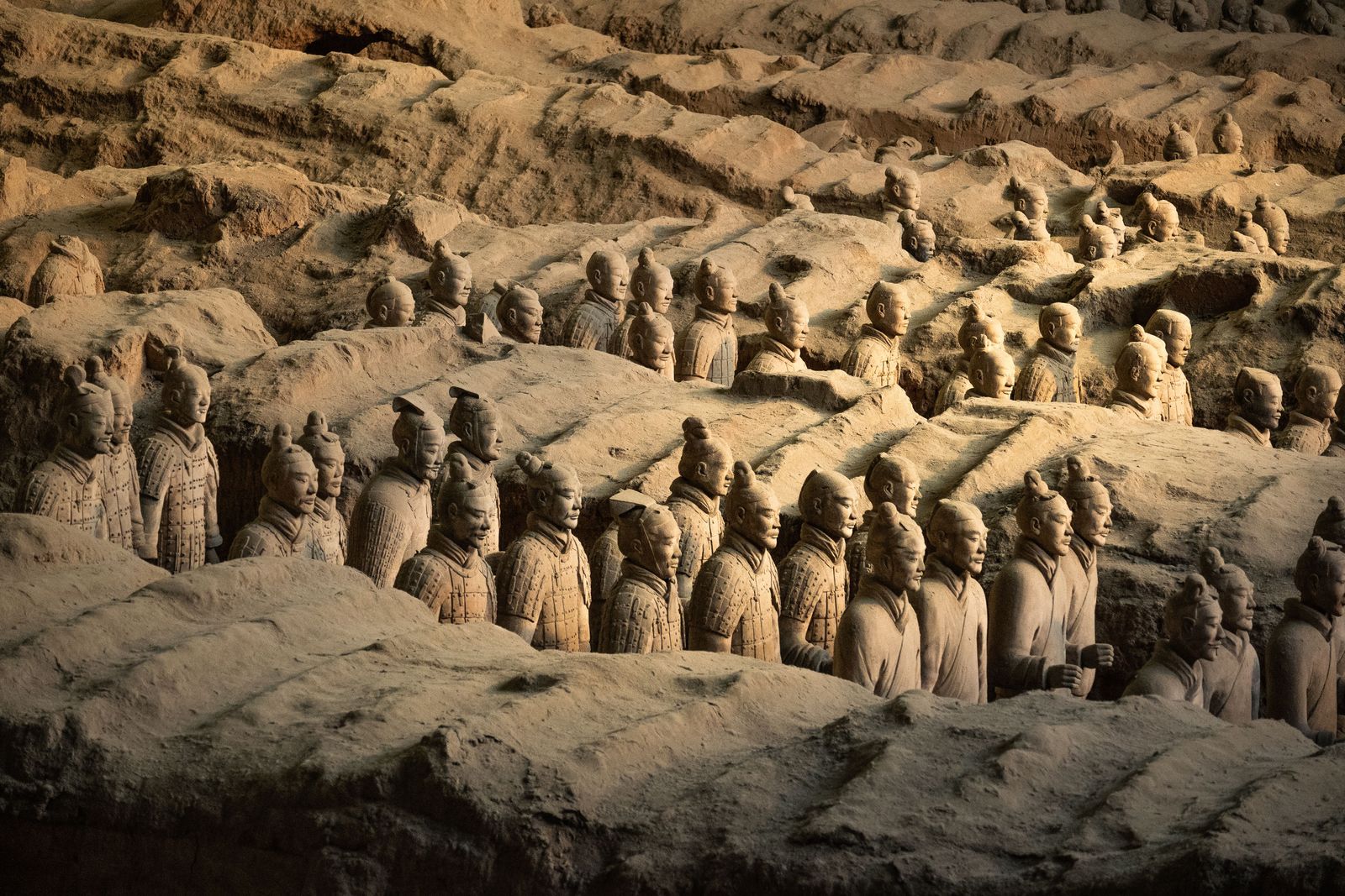 Rows of Terracotta Warriors, Xi&rsquo;an